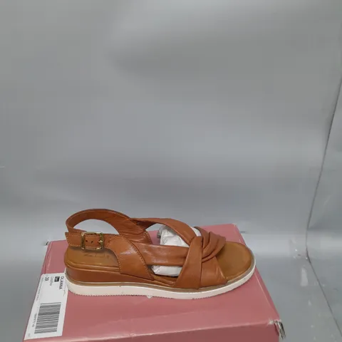 MODA IN PELLE OLANNA SANDALS - TAN - SIZE 6