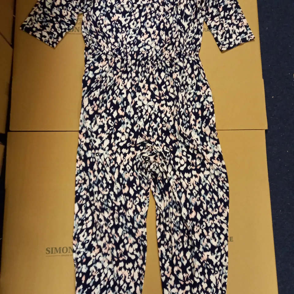 BRAND NEW KIM&CO CROPPED SLEEVE NAVY/ROSE JUMPSUIT - SIZE 2XL