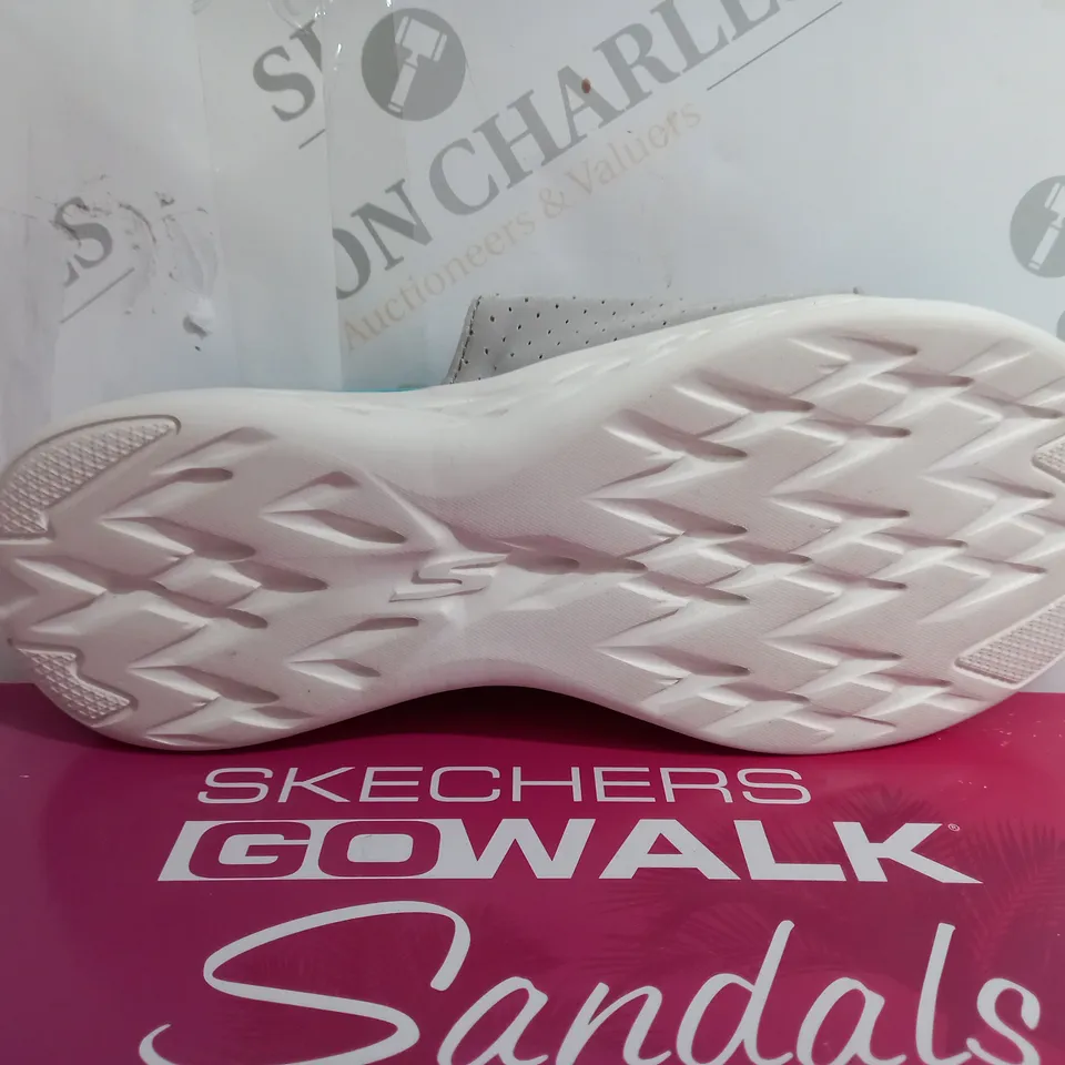 SKETCHERS GO WALK SANDAL - GREY SIZE 6