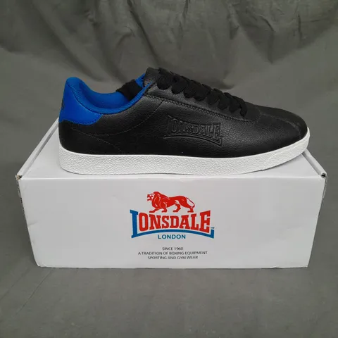 BOXED PAIR OF LONSDLE CASUAL TRAINERS SIZE 7