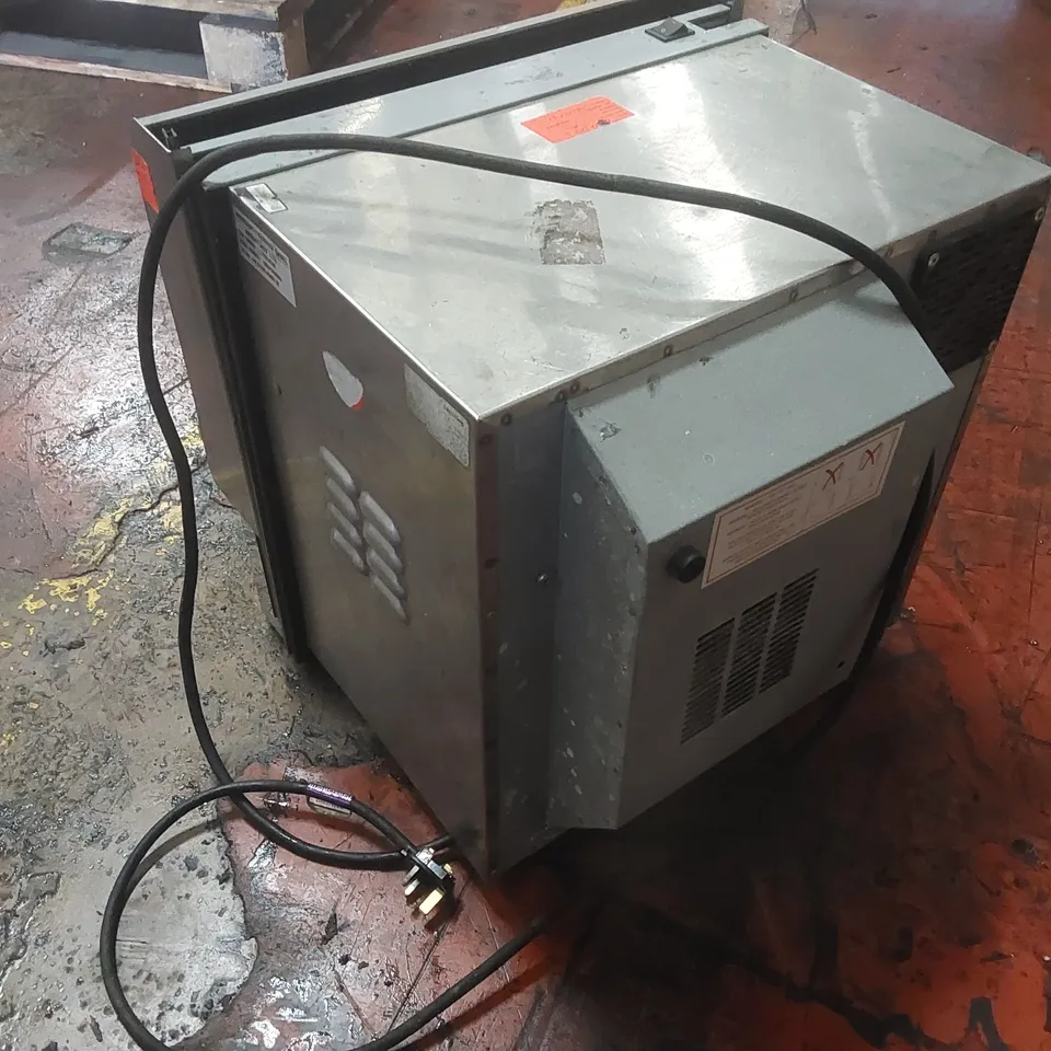 MERRYCHEF MICROCOOK HD1725 COMMERCIAL MICROWAVE OVEN