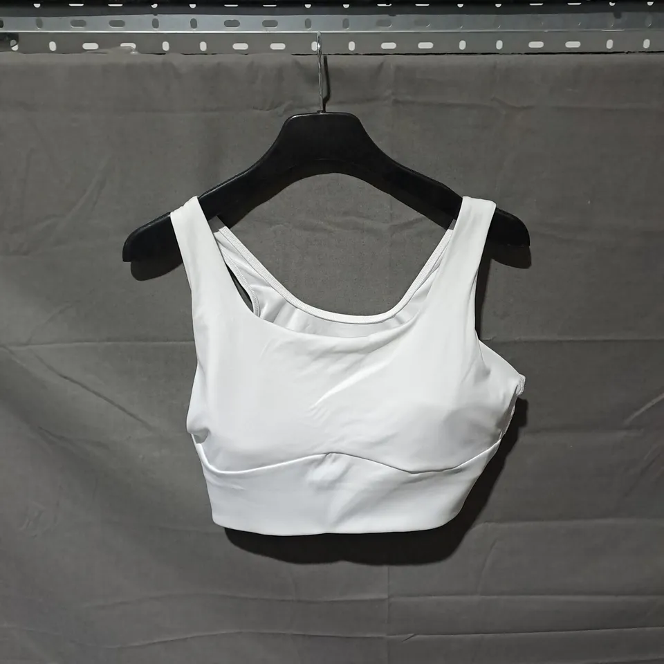 GYMSHARK PADDED SPORTS BRA IN WHITE SIZE XL