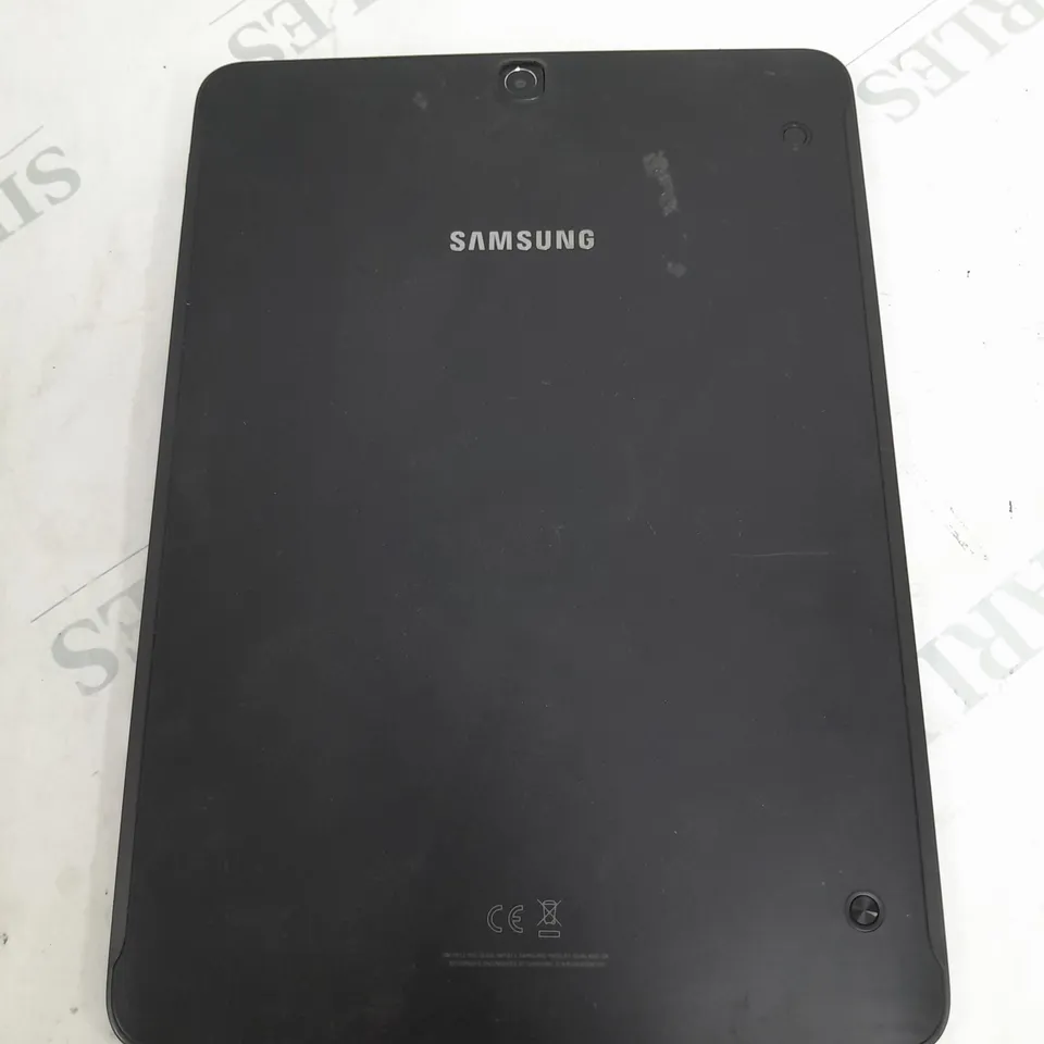 SAMSUNG SM-T813 TABLET IN BLACK