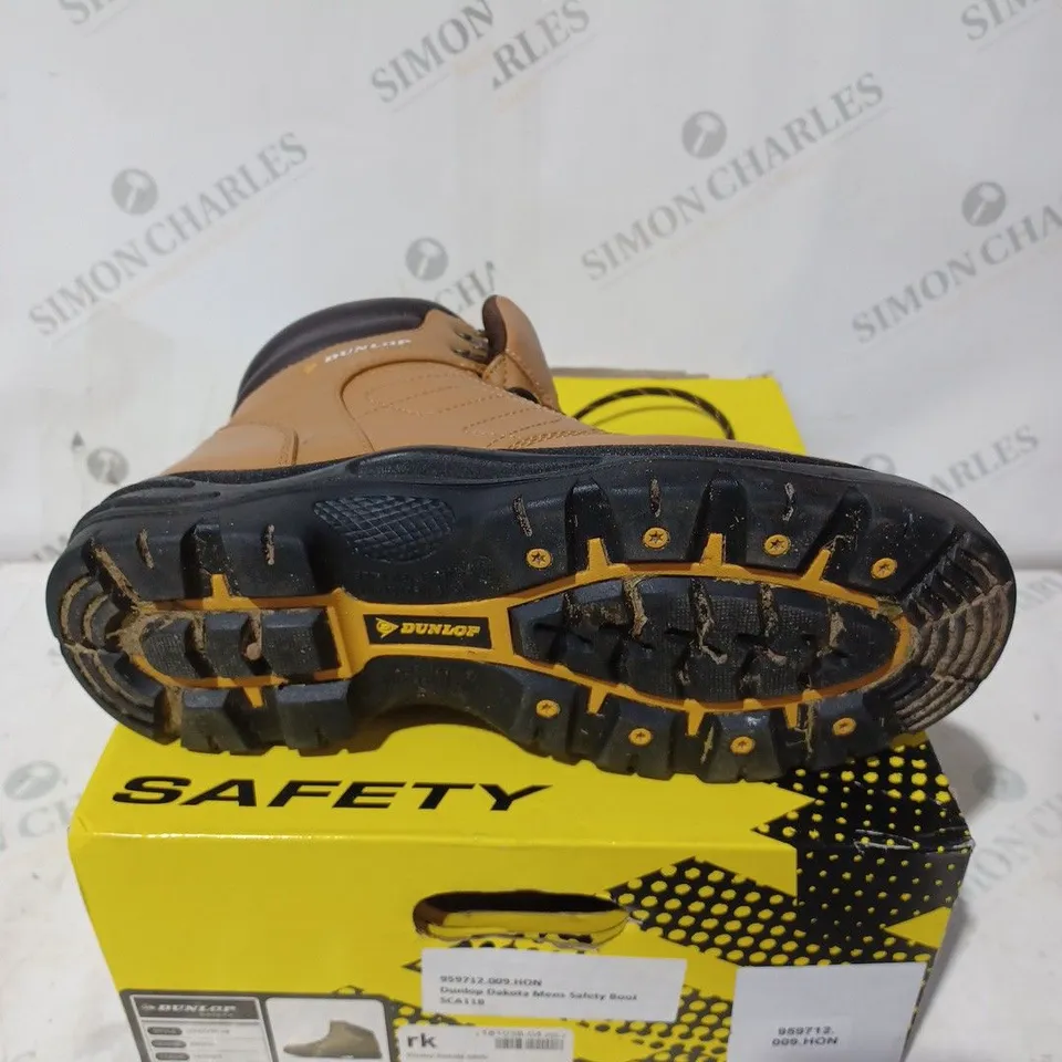 BOXED DUNLOP DAKOTA MENS SAFETY BOOTS - SIZE 9