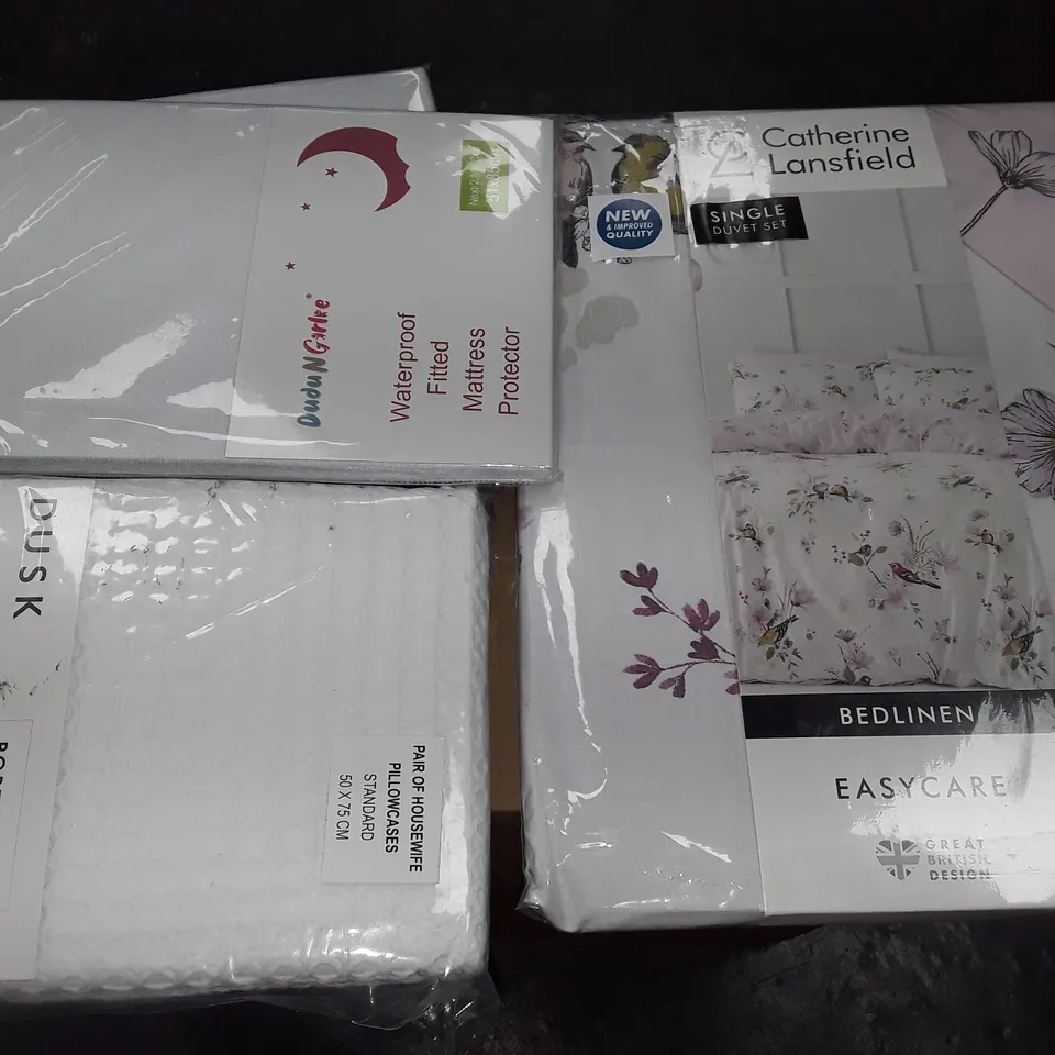 LOT OF 13 ASSORTED HOUSEHOLD ITEMS TO INCLUDE DRINKS CONTAINERS, CAT-TEX FISHING LINE AND CRYSTAL MINING KIT