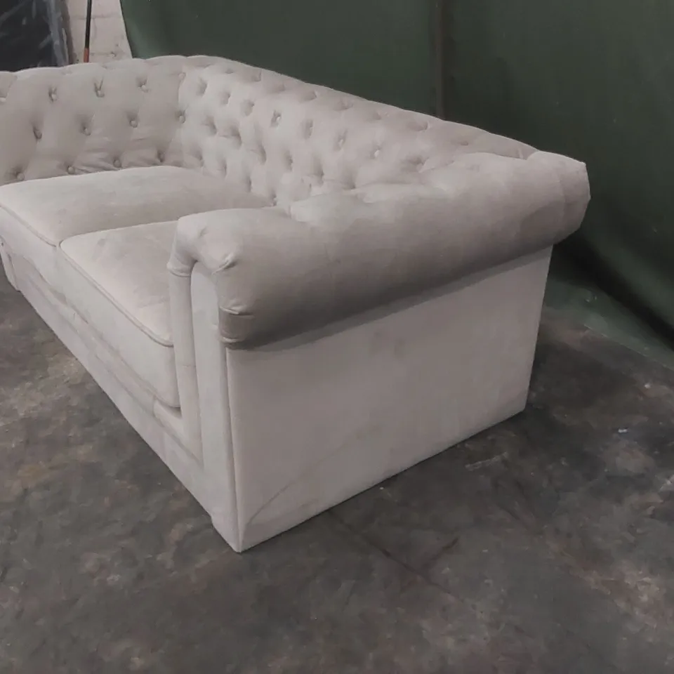 QUALITY DESIGNER 2 SEATER CHESTERFIELD FABRIC UPHOLSTERED SOFA