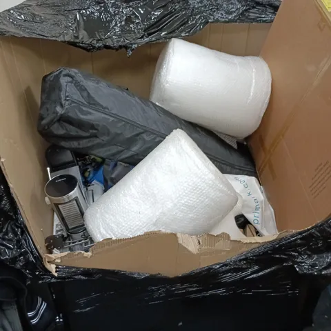 PALLET OF APPROXIMATELY 20 ASSORTED ITEMS TO INCLUDE AIR FRYER, BUBBLE WRAP, BLUEY TOY SET, ETC - COLLECTION ONLY