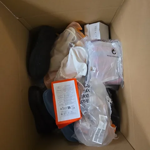 BOX OF APPROXIMATELY 12 ASSORTED ITEMS TO INCLUDE: SAFETY BOOTS EU 44