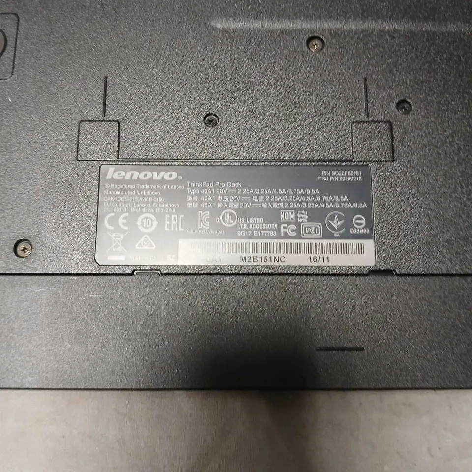 LENOVO THINKPAD PRO DOCKING STATION