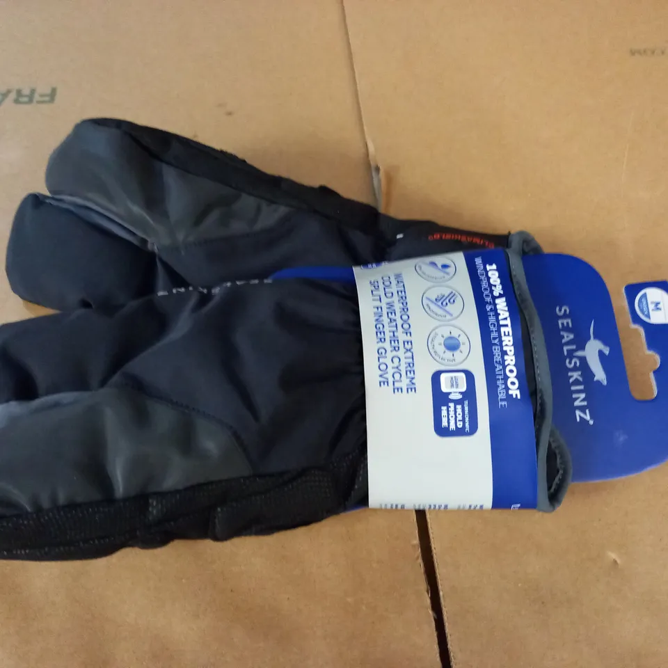 SEALSKINZ WATERPROOF EXTREME COLD WEATHER CYCLE SPLIT FINGER GLOVES - M SIZE 9