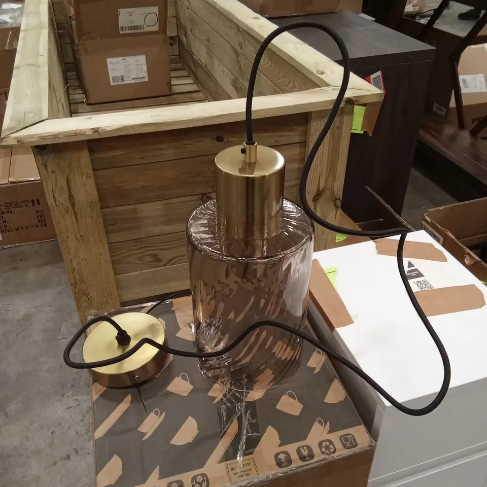 BOXED 1-LIGHT PENDANT