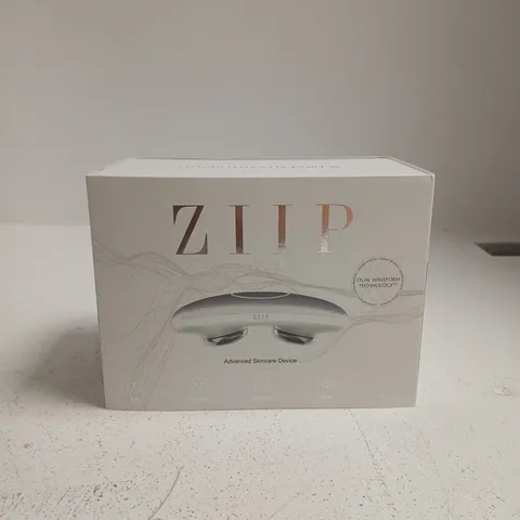 ZIIP HALO ADVANCED SKINCARE DEVICE – BOXED