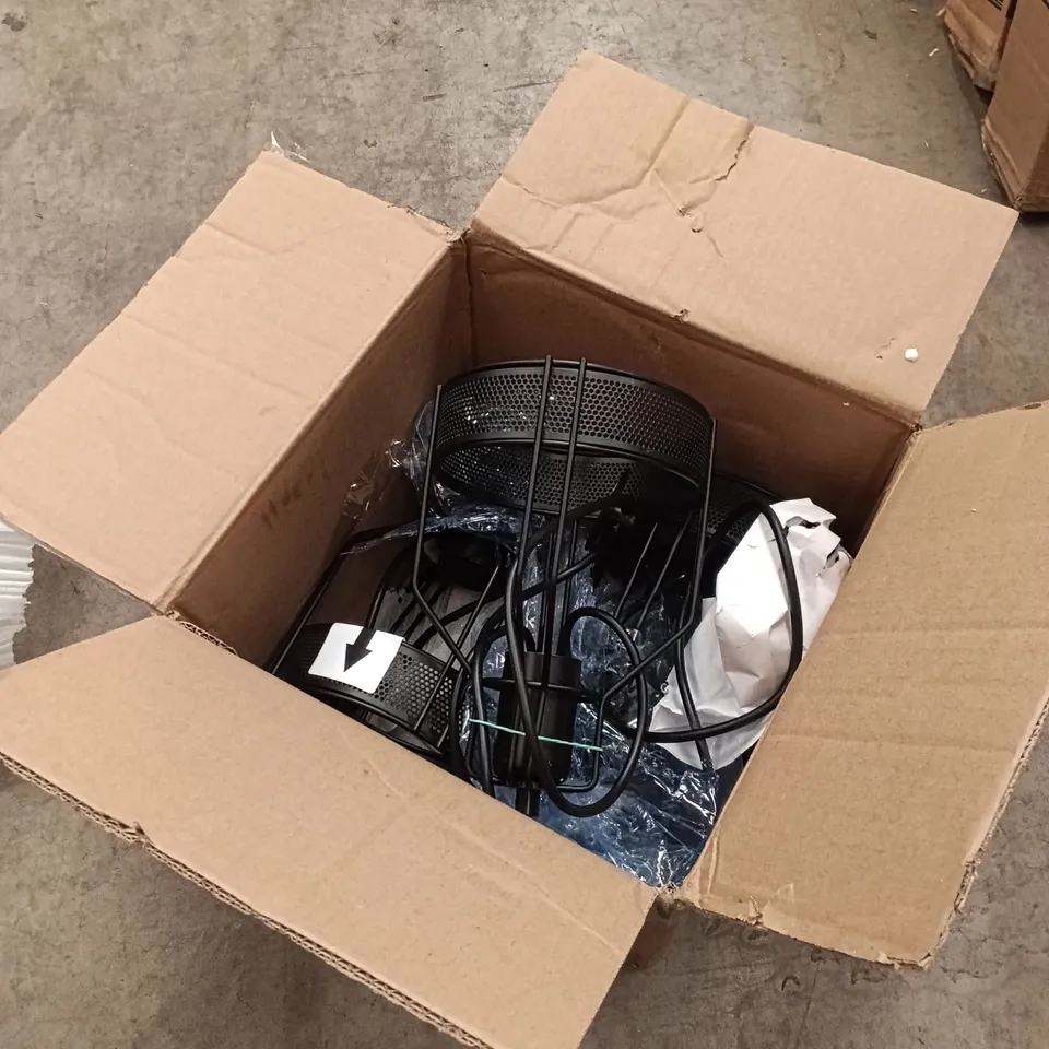 BOXED LIGHT FIXTURE - BLACK (1 BOX)