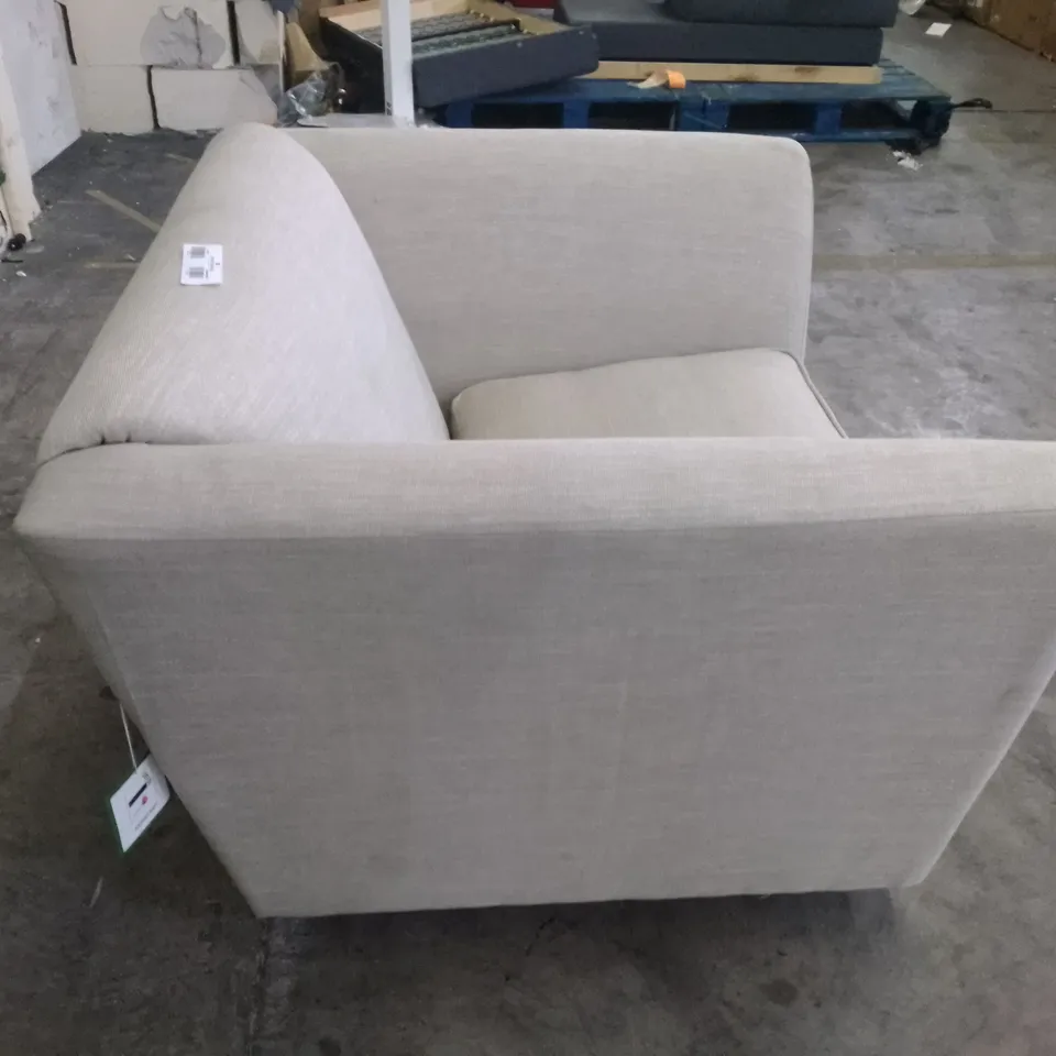 QUALITY DESIGNER ARMCHAIR - LIGHT GREY FABRIC 