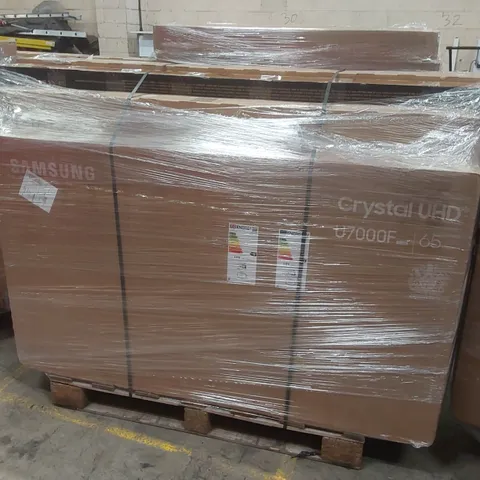 PALLET CONTAINING A LARGE QUANTITY OF ASSORTED DAMAGED TVs