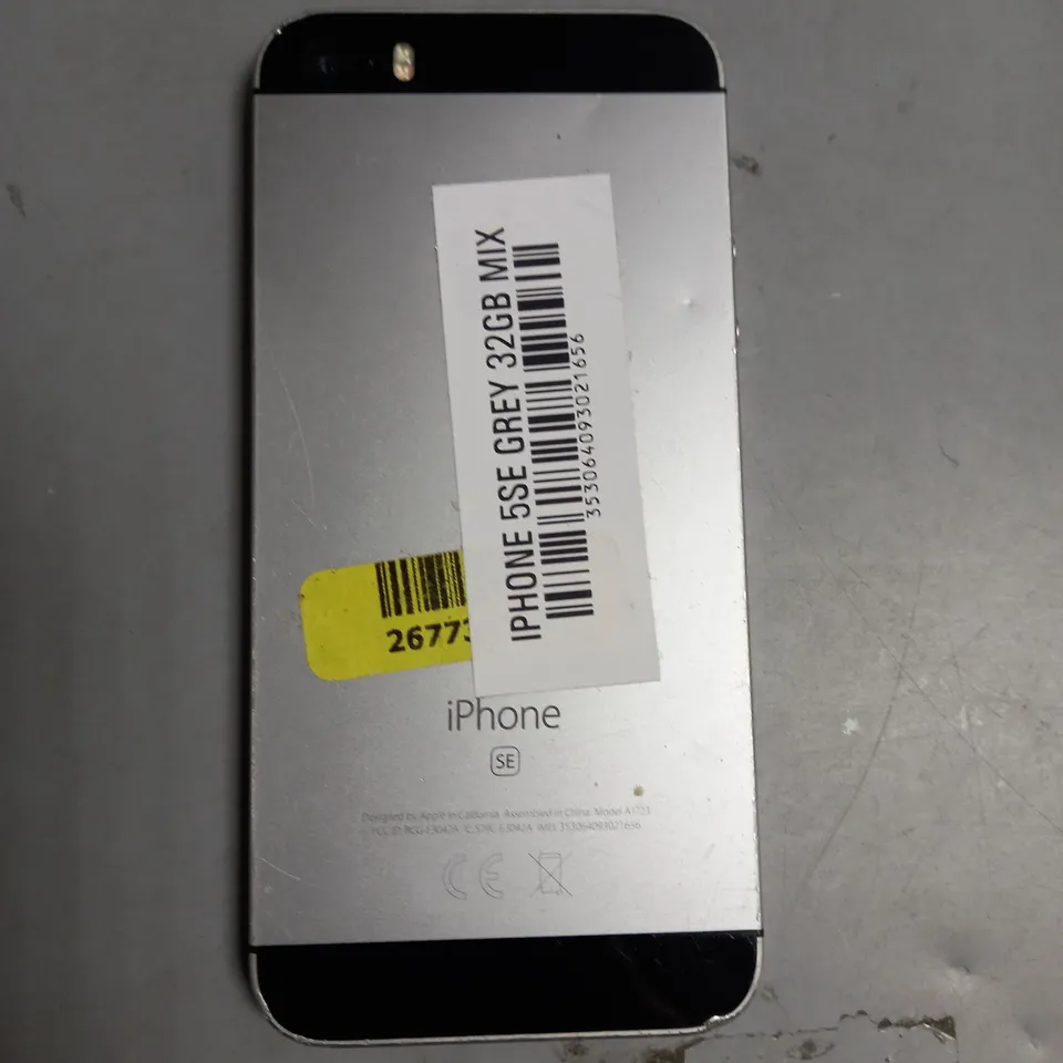 UNBOXED APPLE IPHONE 5SE GREY 32GB