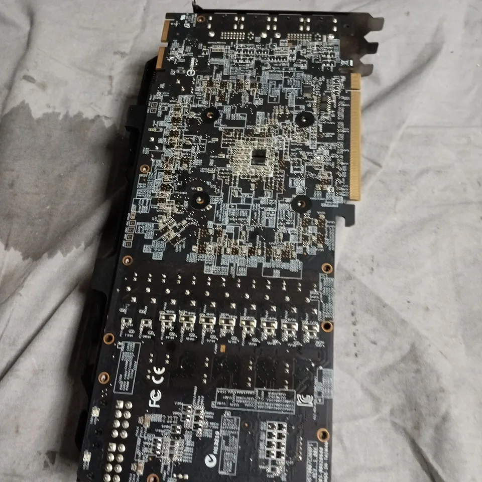 ASUS RADEON HD7970 3GB PCIE GRAPHICS CARD – DC2T DIRECTCU II