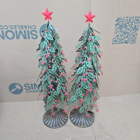 PAIR OF GISELA GRAHAM LONDON METAL HOLLY TREE CHRISTMAS DECORATIONS