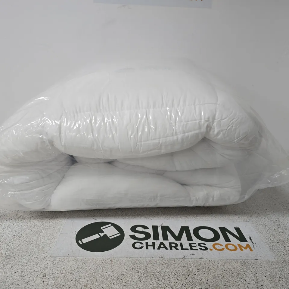 BAGGED AND SEALED MATTRESS TOPPER - SIZE UNSPECIFIED 
