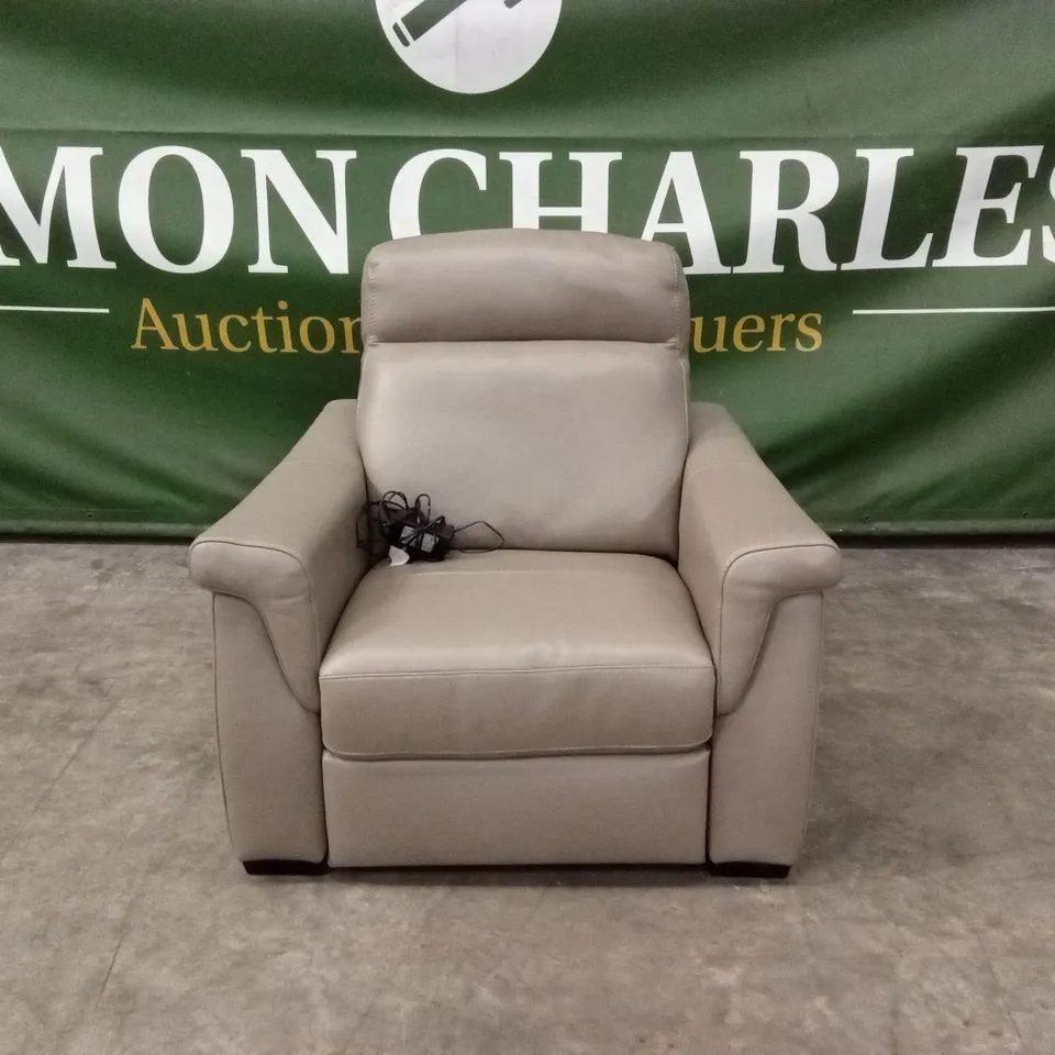 QUALITY DESIGNER ITALIAN MADE ADRIANO LUMBAR AND ELECTRIC RECLINER LEATHER ARMCHAIR