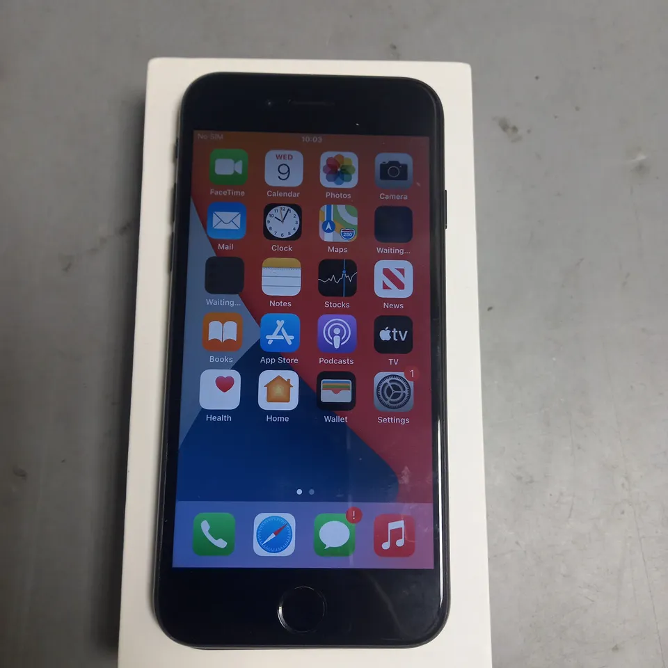BOXED APPLE IPHONE SE 64GB BLACK