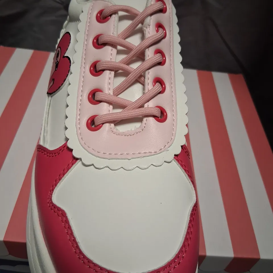 BRAND NEW BOXED KETNIPZ X KOI LOVEABLE ANTICS CHUNKY TRAINERS PINK SIZE 8