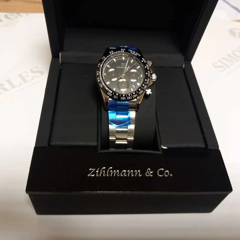 MENS ZIHLMANN & Co Z400 WATCH – CHRONOGRAPH MOVEMENT – STAINLESS STEEL STRAP – WHITE DIAL – 3ATM WATER RESISTANT 
