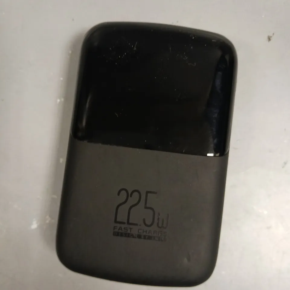 INIU 22.5W FAST CHARGING 10000MAH POWER BANK