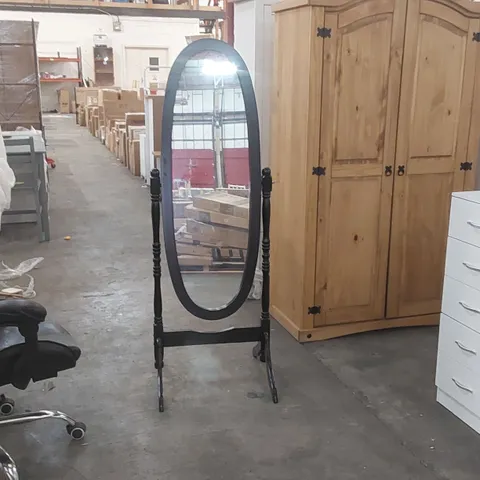 WOODEN OVAL GLASS MIRROR 