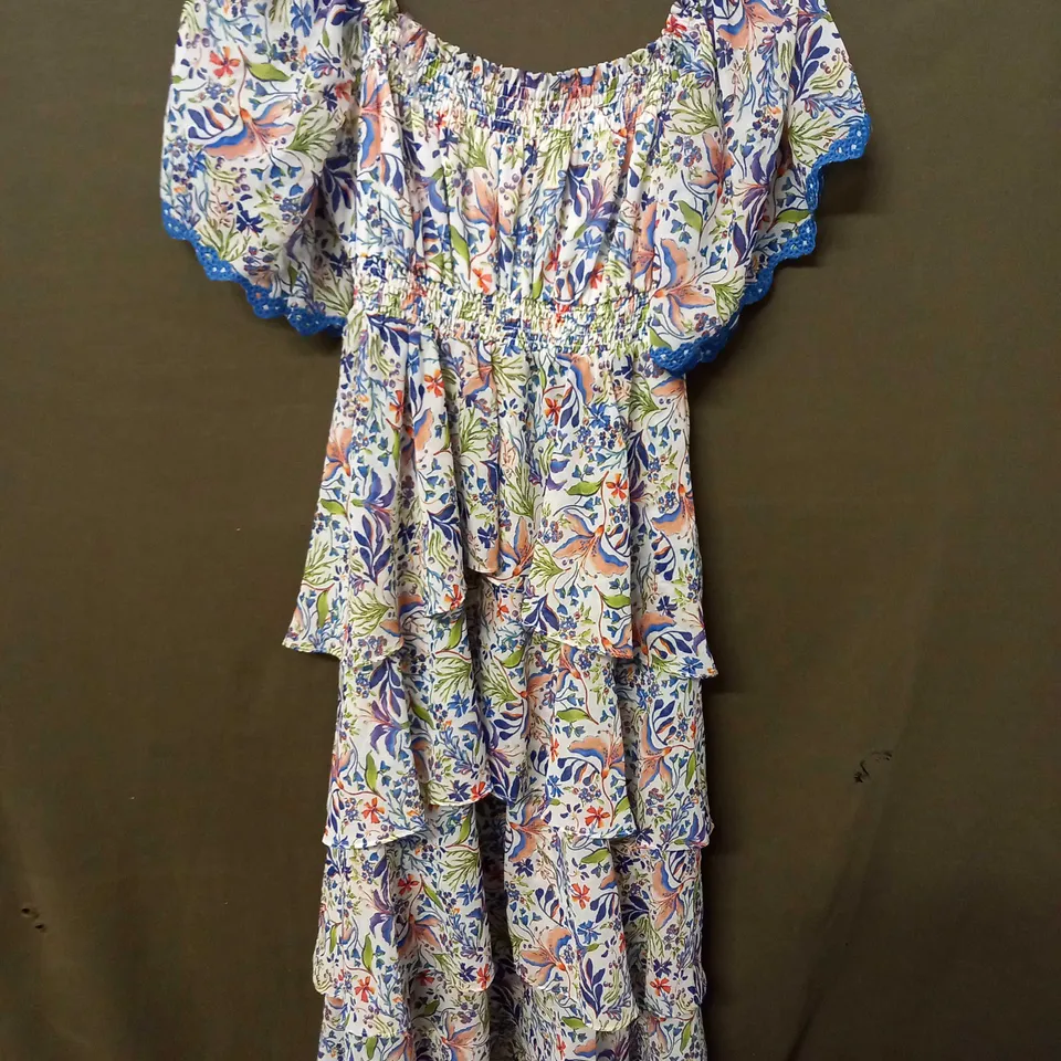 HALE BOB MAXI RUFFLE DRESS IN FLORAL DESIGN WHITE - SMALL