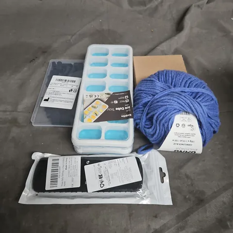 APPROXIMATELY 10 ASSORTED HOUSEHOLD ITEMS TOO INCLUDE WOOL , ICE CUBE TRAY , ROPE CORD , ETC 