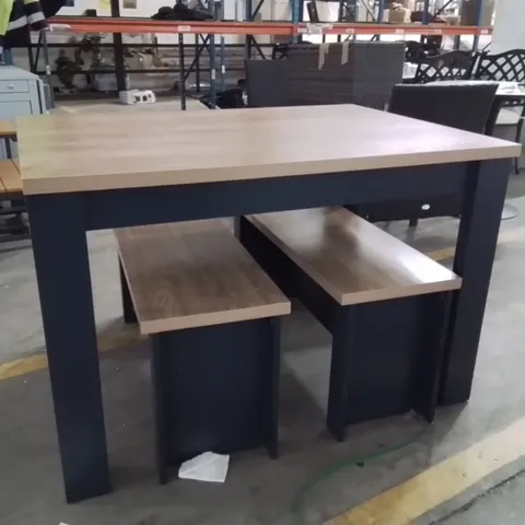 OAK WOOD FINISHED DINING TABLE W