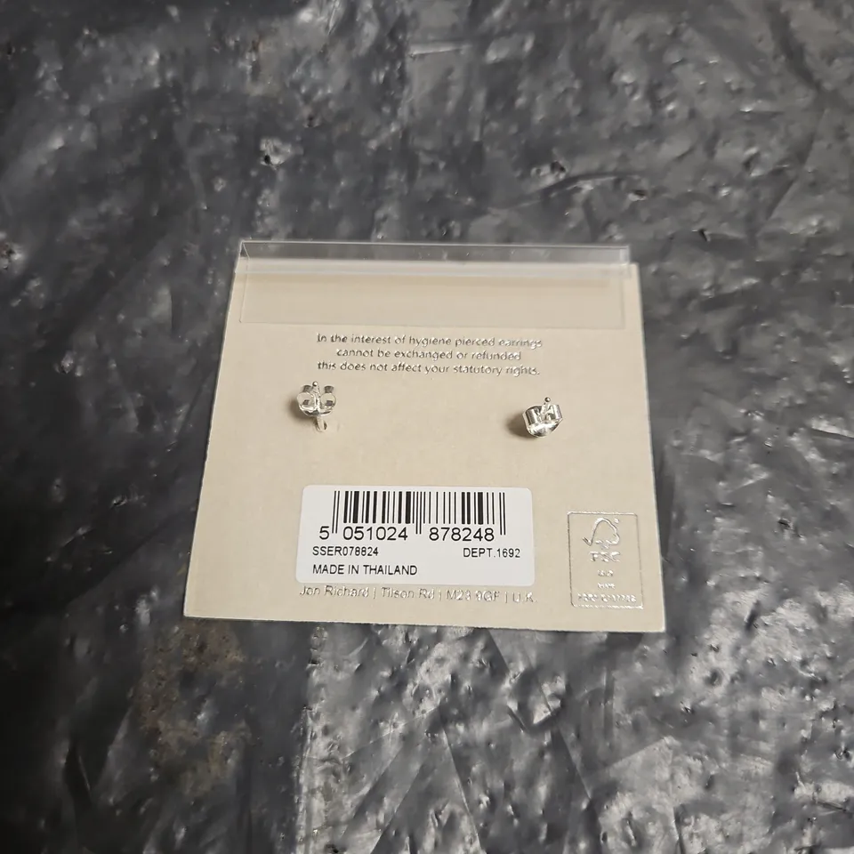 SIMPLY SILVER STERLING FLORAL STUD EARRINGS - 925 STAMP