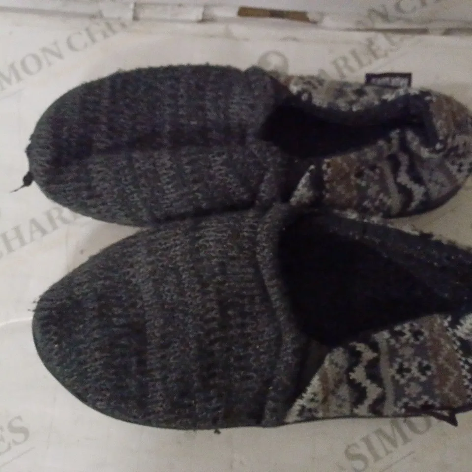 MUK LUKS MENS SLIPPER BLACK MEDIUM