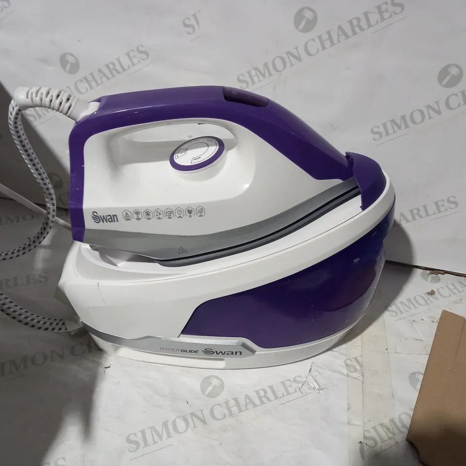SWAN 2400W STEAM IRON