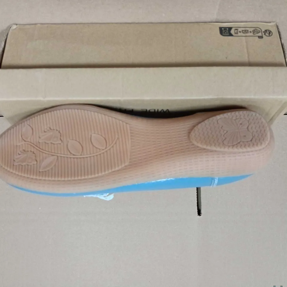 BOXED PAIR OF JO & JOE WOMENS FRENCH BLUE LEATHER LOAFERS - UK SIZE 8