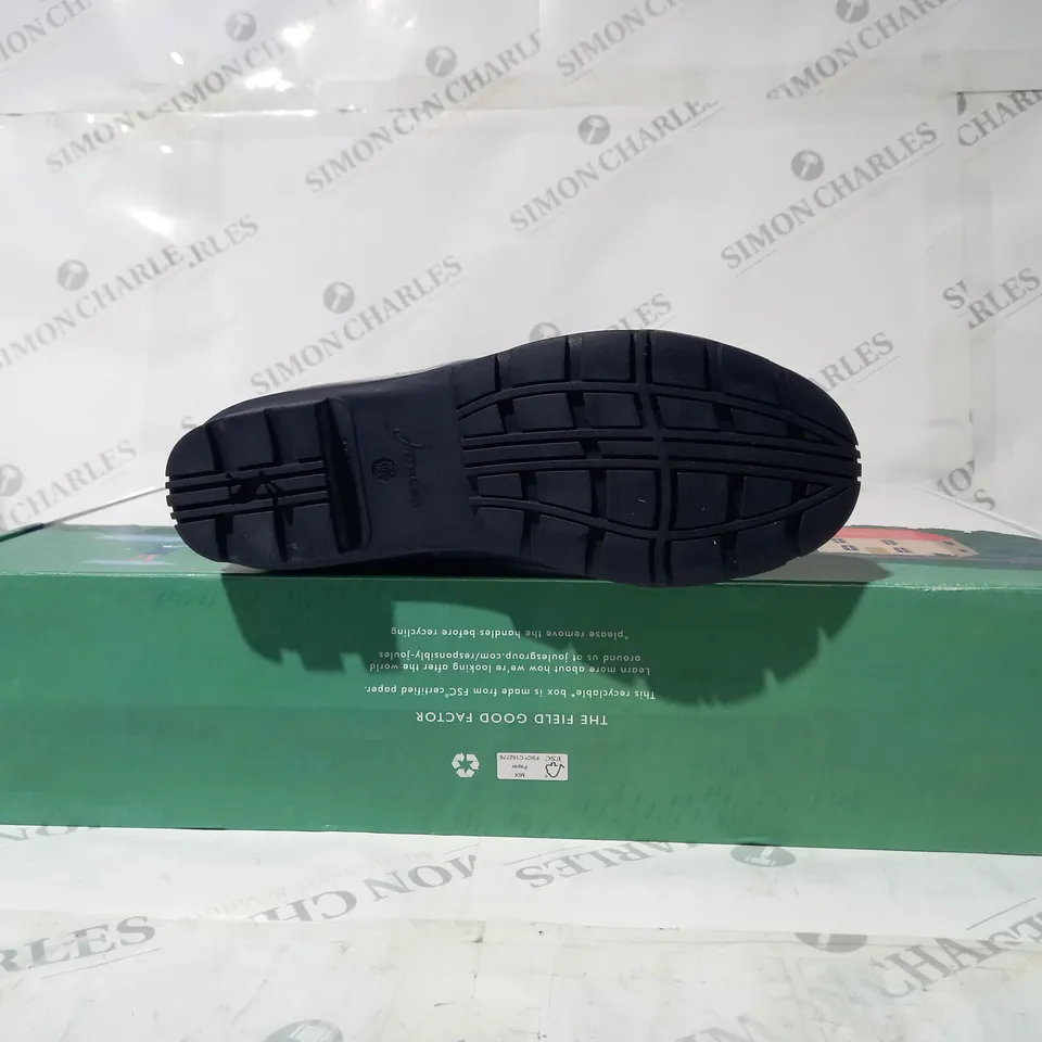 BOXED PAIR OF JOULES FIELD WELLINGTON BOOTS IN NAVY UK SIZE 6