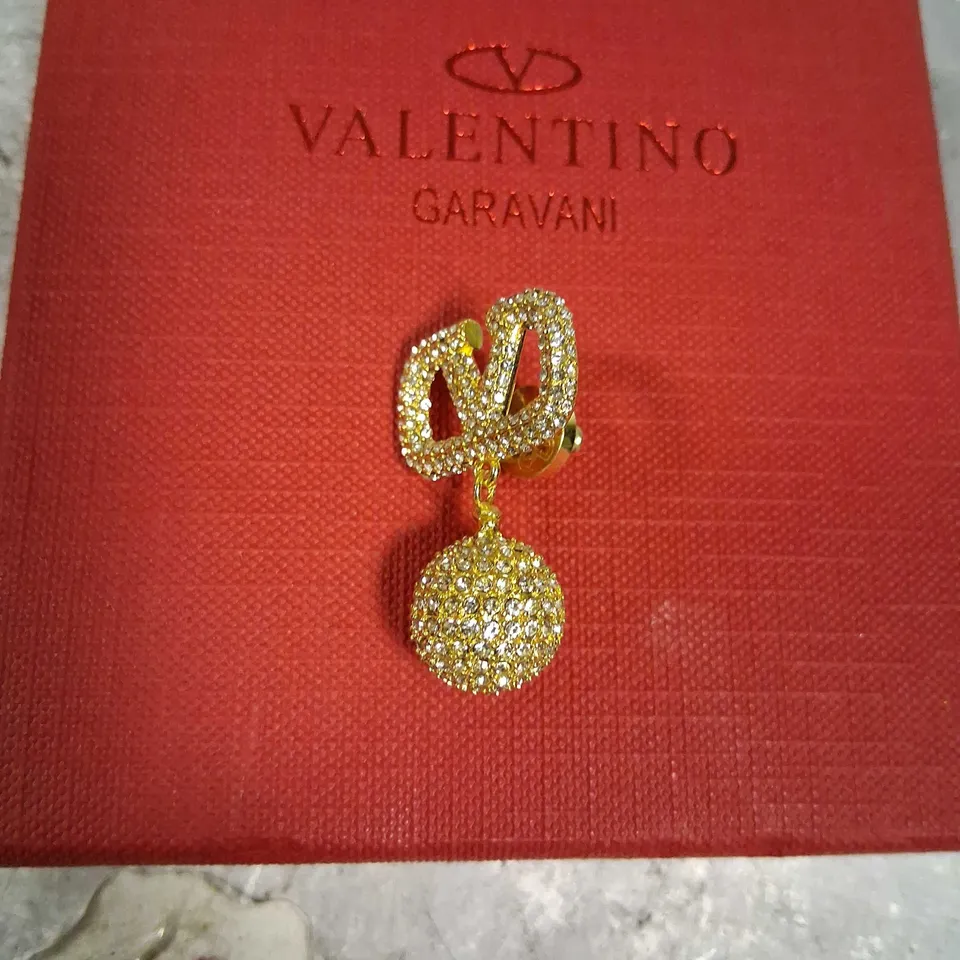 BOXED VALENTINO GARAVANI EARRING 