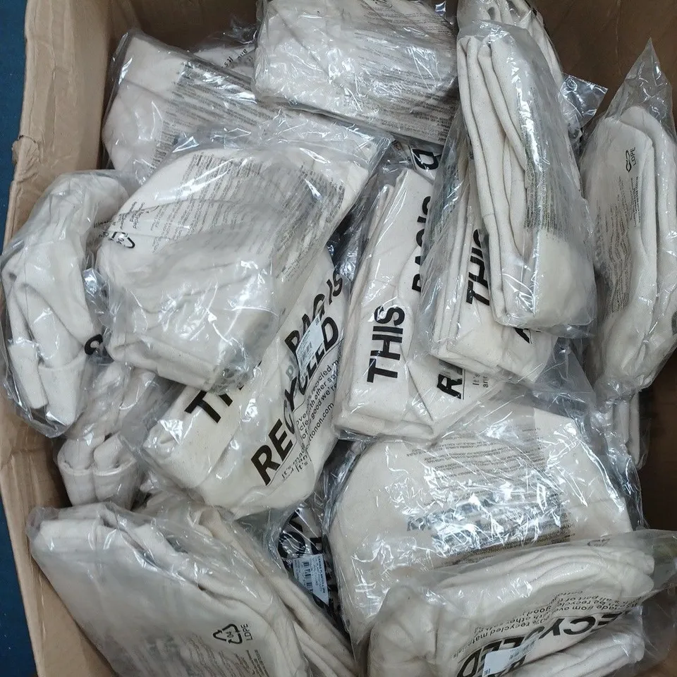 LARGE BOX OF CANVAS PLANTERS 2PK 