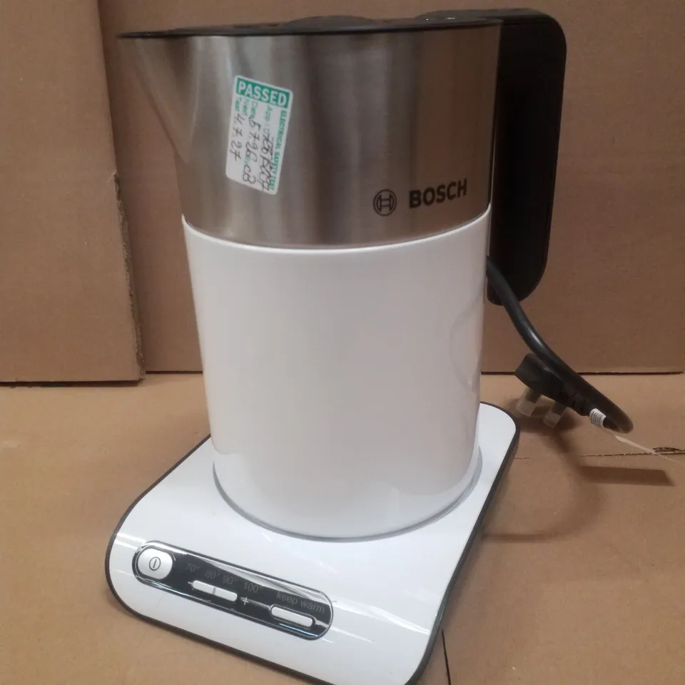 BOXED BOSCH KETTLE STYLINE WHITE TWK8631GB