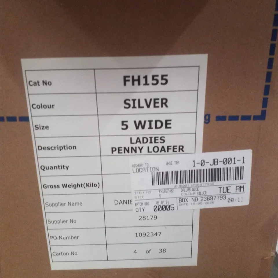 BOX CONTAINING APPROXIMATELY 5 PAIRS OF BRAND NEW SIMPLY BE SILVER DALLAS WIDE PENNY LOAFERS - SIZE 5