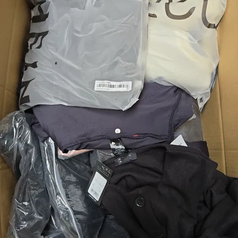 LARGE BOX OF ASSORTED CLOTHING ITEMS IN VARIOUS SIZES, STYLES AND COLOUR 