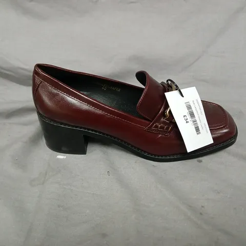 RUTH LANGSFORD EU SIZE 40 BURGUNDY LADIES SHOES. UNBOXED
