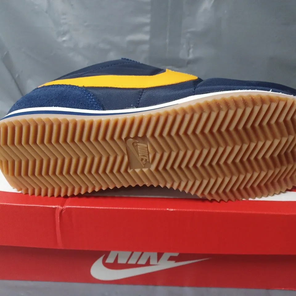 BOXED PAIR OF NIKE CORTEZ TRAINERS IN NAVY/YELLOW - UK 7.5