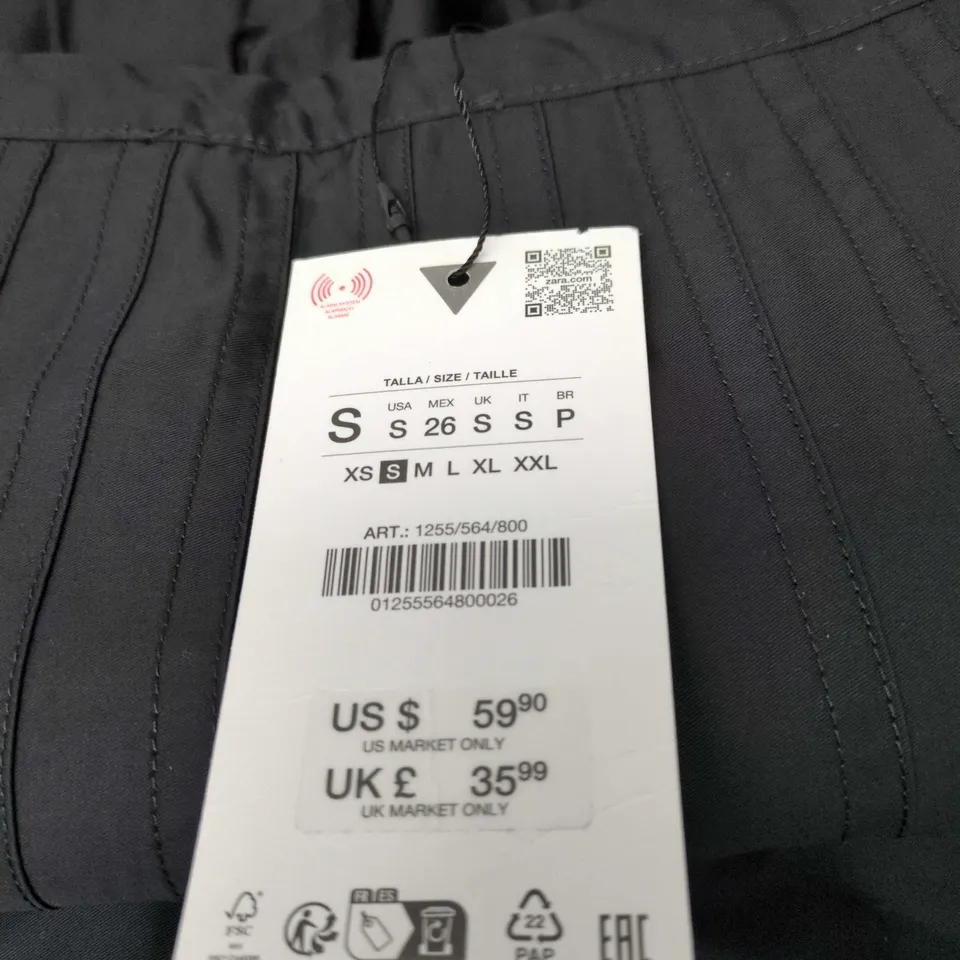 ZARA WOMEN’S BLACK PLEATED PULL-ON SKIRT – SIZE S