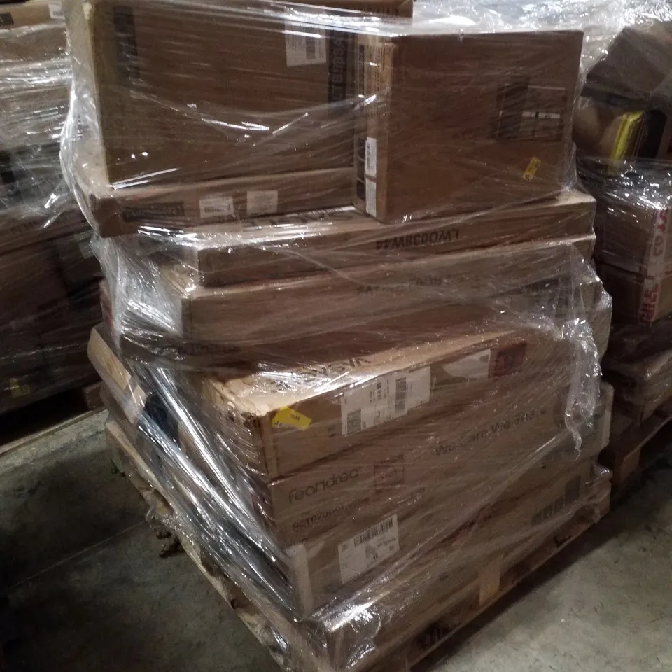 PALLET CONTAINING ASSORTED PRODUCTS INCLUDING TRASH CAN, WATCH BOX & CAT TREE