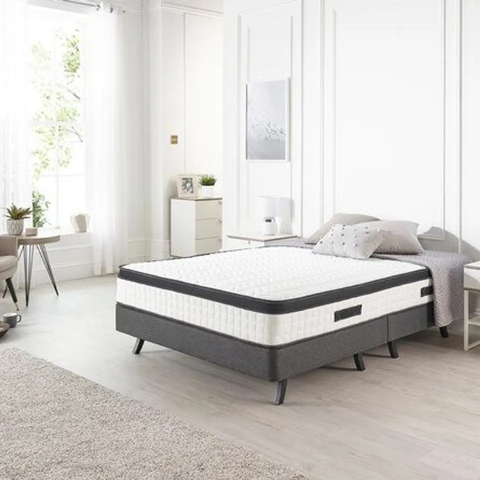 NATURAL POCKET SPRUNG 1000 MATTRESS- SMALL SINGLE- WHITE