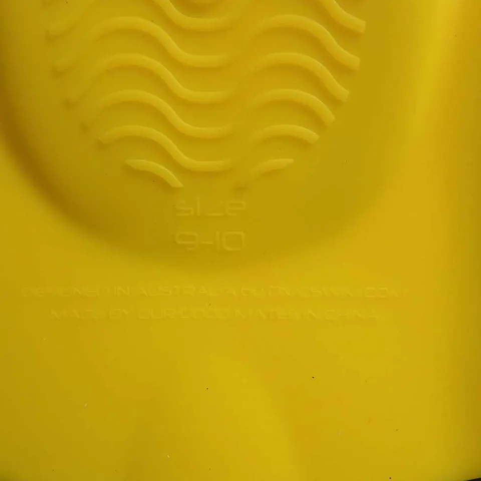 SPEEDO SWIM FINS – NEON YELLOW/GREEN (SIZE 9-10), PAIR WITH PACKAGING