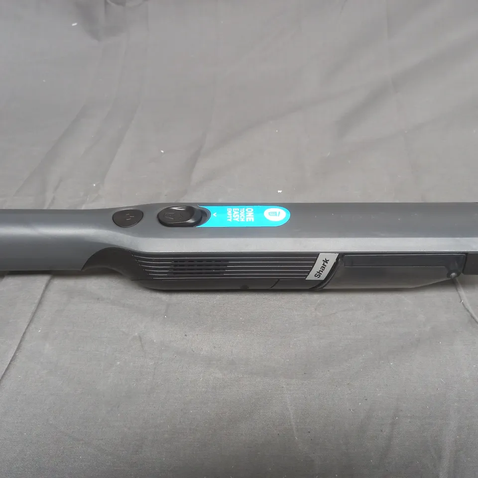 BOXED SHARK CORDLESS HANDHELD VACUUM CLEANER WV200UK