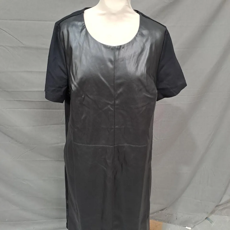 DANNII MINOGUE BLACK DRESS - SIZE 16